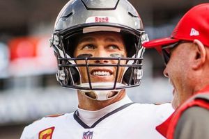 Bruce Arians: 'Estaría muy sorprendido si Tom Brady regresa'