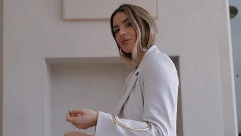 Sarah Kohan se despidió del 2021, año en el que separó de Chicharito