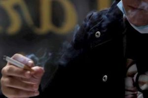 Covid-19: Fumar en público esparce el virus hasta ocho metros
