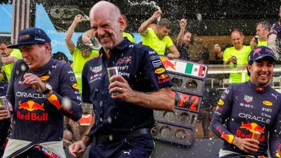 Checo Pérez: ¿Por qué Red Bull ordenó que le cediera el primer lugar a Verstappen?