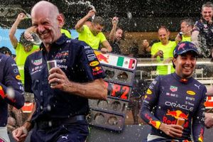 Checo Pérez: ¿Por qué Red Bull ordenó que le cediera el primer lugar a Verstappen?