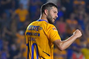 André-Pierre Gignac portó lujosos sneakers en la pretemporada de Tigres