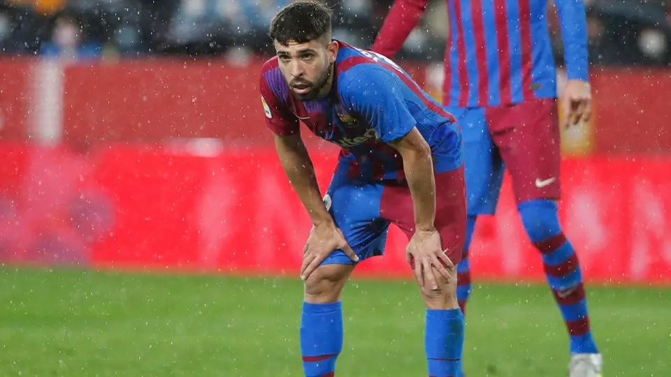 Barcelona: Jordi Alba, tercer positivo de Covid-19 en el Barça