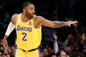 Ellington de los Lakers amenazó en redes a Facundo Campazzo: 'Te agarraré con mis manos'