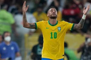 Neymar: Avión del futbolista tuvo que hacer aterrizaje de emergencia
