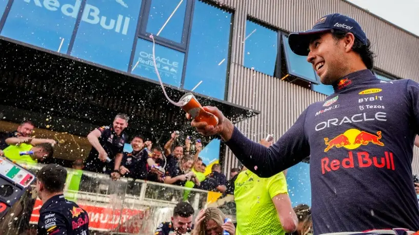 GP de España 2022: Checo Pérez fue felicitado por América y el senador Mancera tras subir al podio