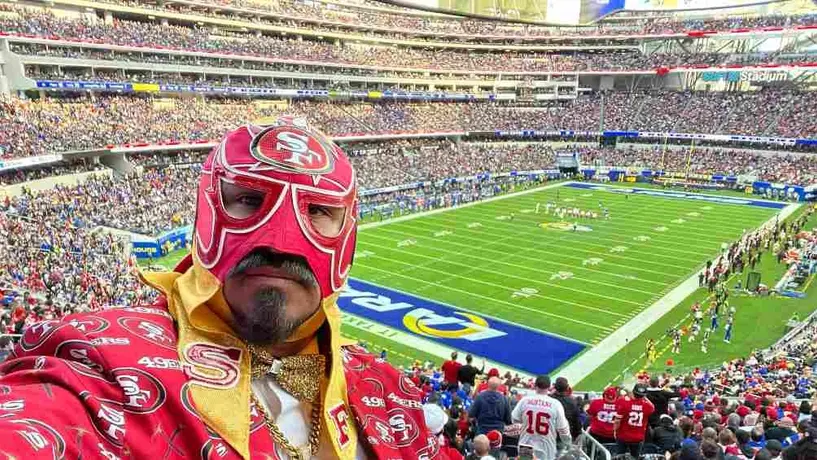 NFL: ¿Quién es 49er luchador, fanático de San Francisco con peculiar personaje?