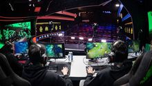 LLA: Firmó una alianza con AB InBev para llevar los esports a los bares