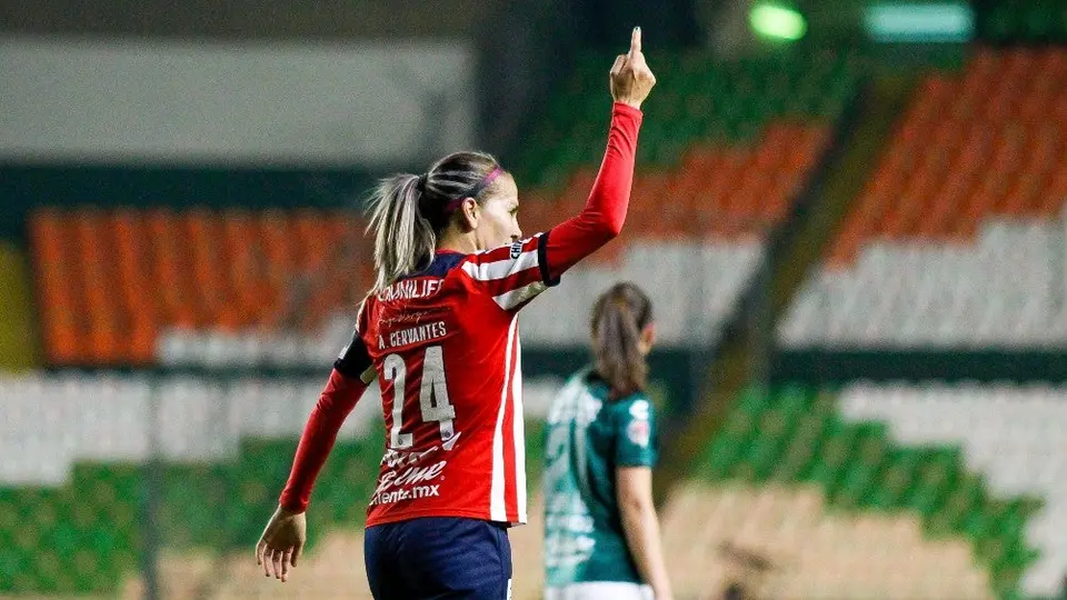 Licha Cervantes: 'El Clásico Tapatío es más que el Regio'