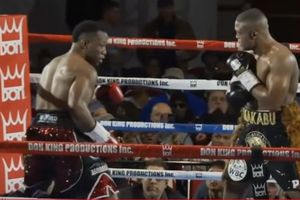 Ilunga Makabu: Retuvo ante Mchunu y 'tira' a Canelo: 'Lo boxearé y lo noquearé'