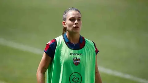 Barcelona Femenil: Gio Queiroz denunció conductas abusivas en el club catalán
