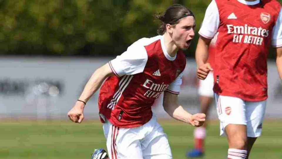 Marcelo Flores: El mexicano entrena con primer equipo de Arsenal y podría debutar en Premier