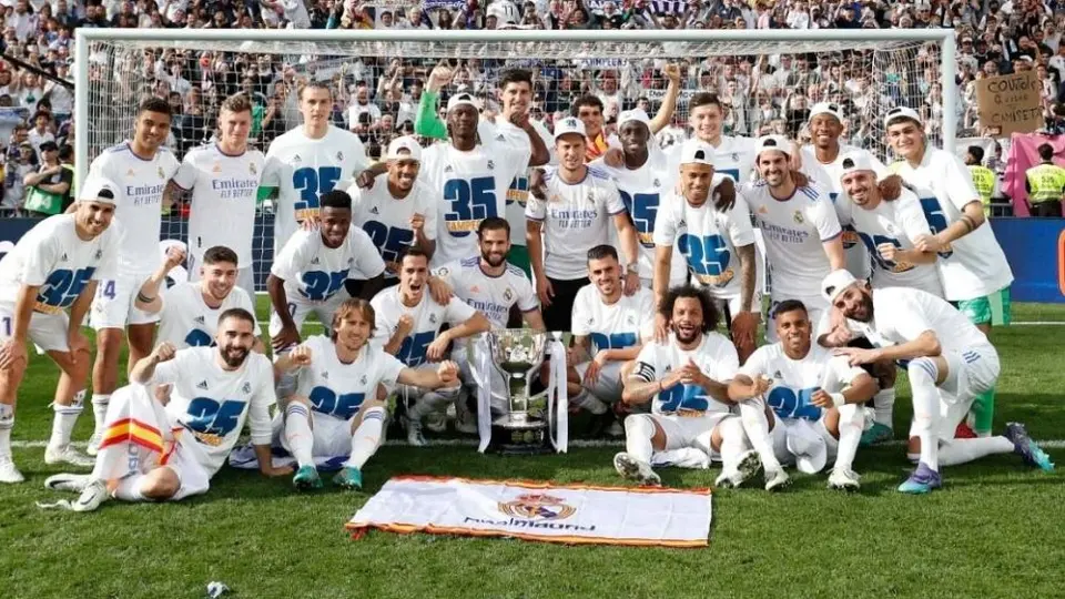 Real Madrid: Plantel celebró con euforia el título 35 de LaLiga