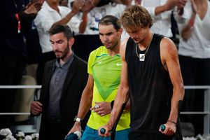 Roland Garros: Nadal clasificó a la Final tras abandono de Zverev por lesión