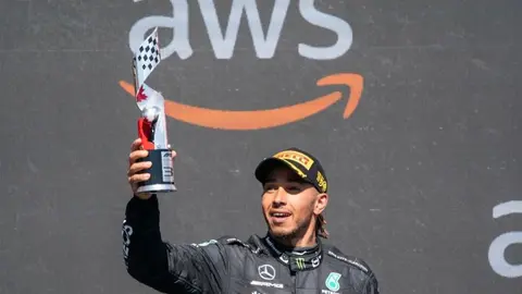 Lewis Hamilton tras podio en Montreal: "Es bonito sentirse peleando contra ellos otra vez"