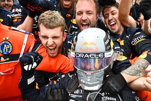 Checo Pérez: André-Pierre Gignac apoyó al mexicano en el GP de Mónaco