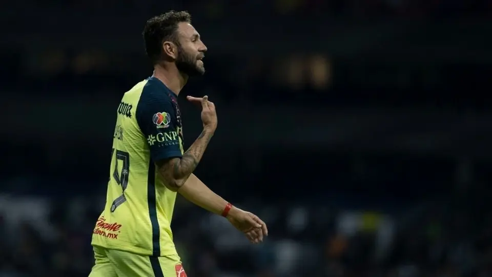 Miguel Layún 'explotó' tras ser expulsado: 'Son malísimos'