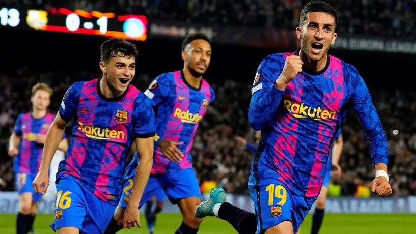 Barcelona: Ferrán Torres firmó diana sin el escudo blaugrana ni logo de Nike