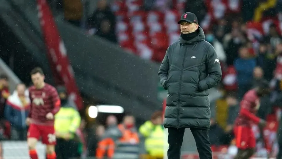 Premier League: Jürgen Klopp, en contra de fichar jugadores sin vacunarse