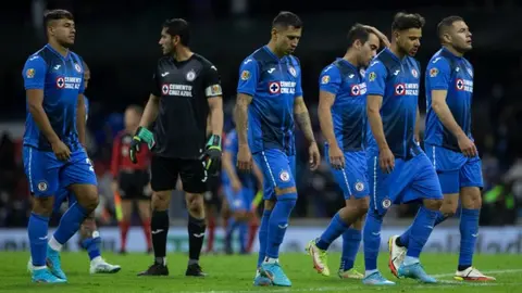 Cruz Azul: Perdió en casa ante Santos Laguna con gol de último minuto