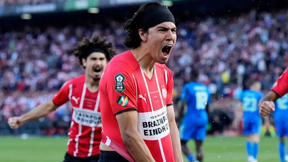 Erick Gutiérrez: Fulham y el Benfica en la pelea por llevarse al Guti