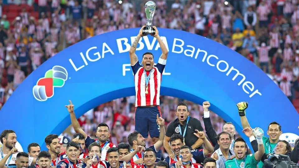 Carlos Salcido: Prefiere el título con Chivas que la medalla de oro de Londres 2012