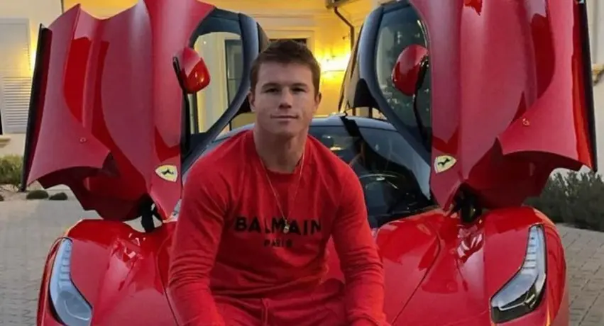 Canelo Álvarez: Presumió adquisición de lujoso automóvil en redes sociales