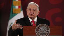 López Obrador pidió al INAI revelar los ingresos de Carlos Loret de Mola