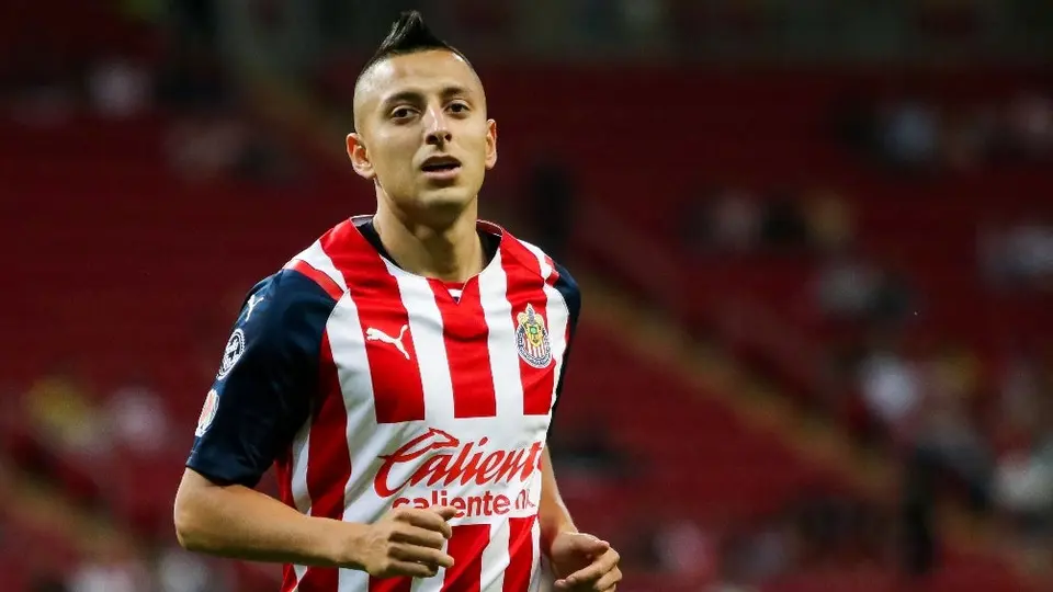 Alvarado sobre el Chivas vs Pumas: ‘Es un partido donde se debe dejar todo en la cancha’