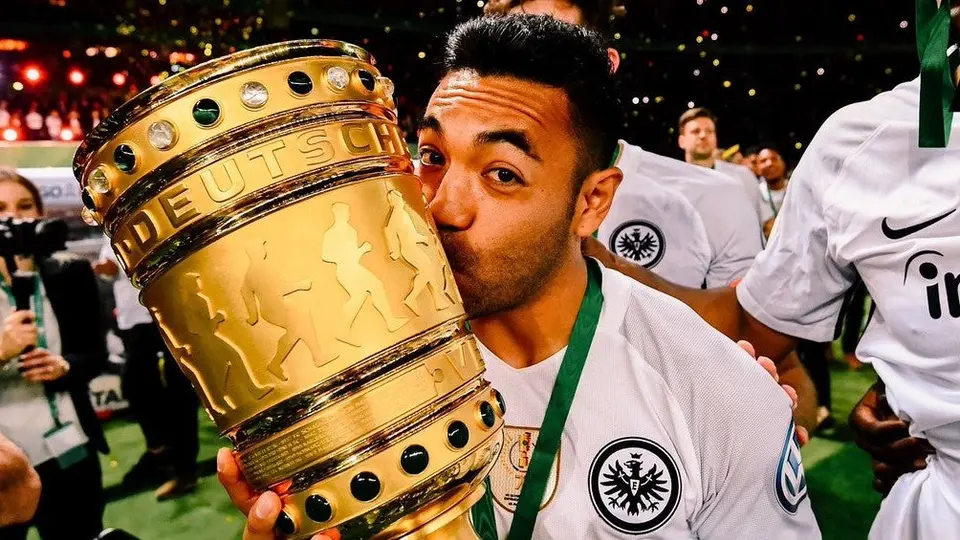 Marco Fabián sobre la afición del Frankfurt: 'Es la mejor de Europa'