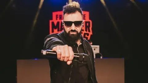 Bekaesh: El Arte del hosteo en batallas de freestyle