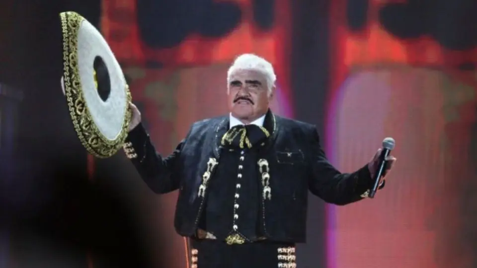 Chivas: Vicente Fernández y el día que le prometió una canción al Rebaño