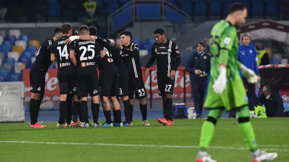 Chucky Lozano: Napoli fue sorprendido y cayó en casa ante el Spezia