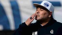 Maradona: Mujer se tatuó el DNI de Diego; su hija menor le respondió