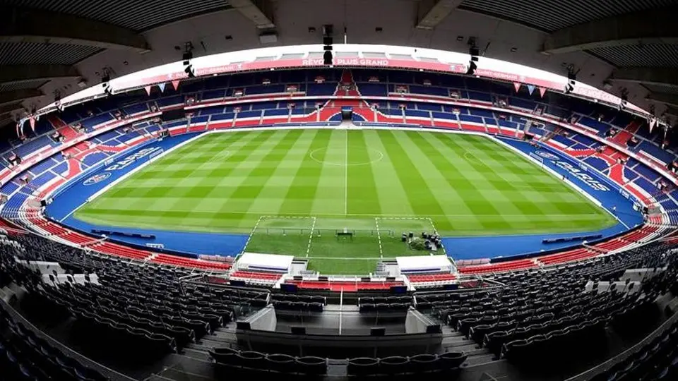 Ligue 1: Francia reducirá aforo en estadios para disminuir contagios de Covid-19