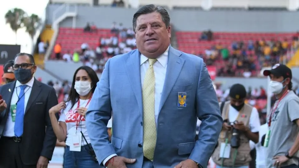 Piojo Herrera: Investigado por la FMF tras declaraciones en contra del arbitraje