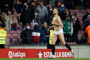 Ivan Rakitic: Terminó en calzones tras regalar su uniforme en su regreso al Camp Nou