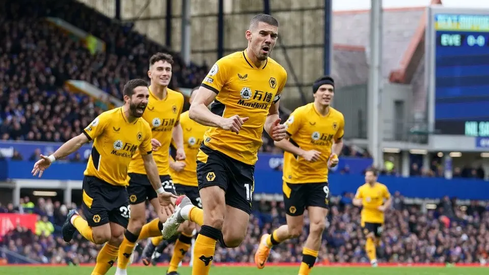 Raúl Jiménez: Wolves derrotó por la mínima al Everton y acechan puestos europeos