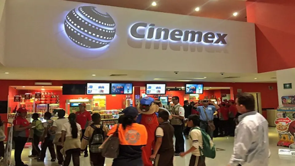 Cinemex ofreció una disculpa tras actos de discriminación en un cine de la CMDX