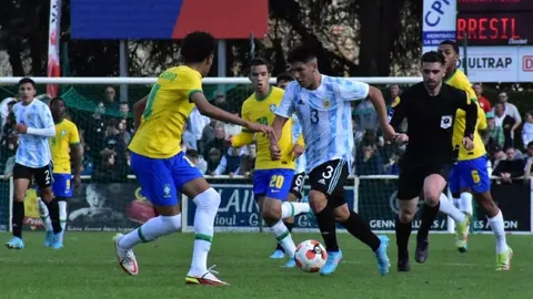 Argentina y Brasil protagonizaron 'batalla campal' en la Final de Montaigu Sub 17