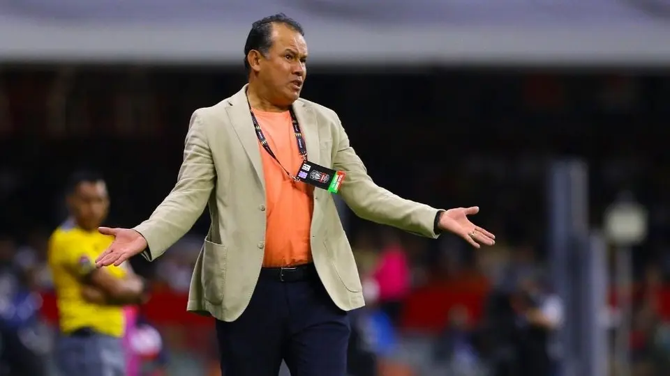 Reynoso reprochó actitud de Talavera tras triunfo de Pumas: 'Hay que ser un caballero'
