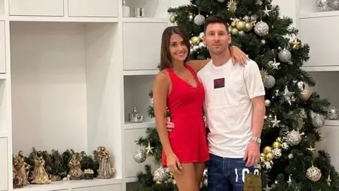 Leo Messi y Antonela Roccuzzo 'encendieron' la pista de baile en Nochebuena