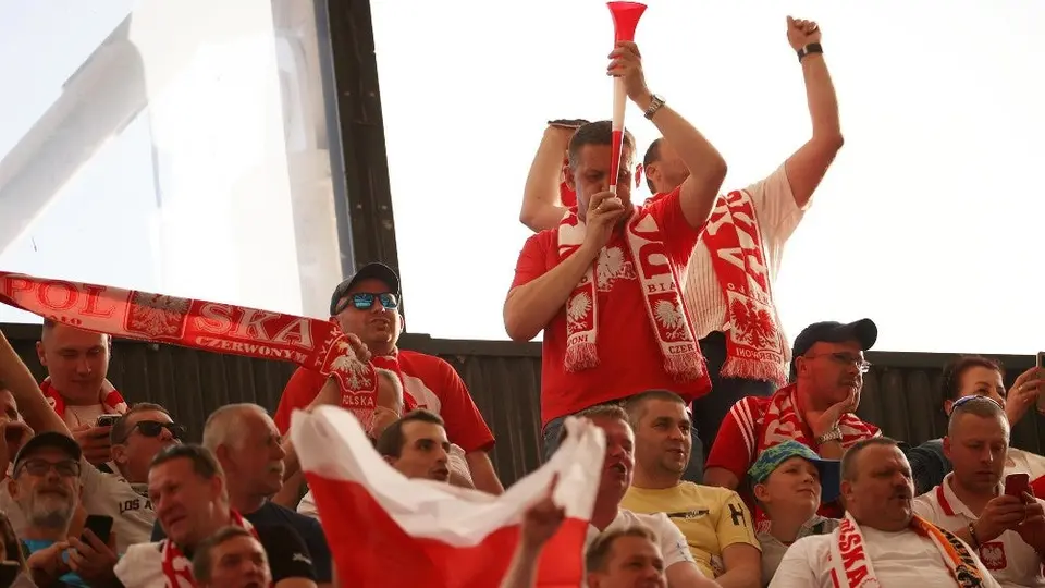 Afición de Polonia protagonizó pleito en partido contra Países Bajos de Nations League