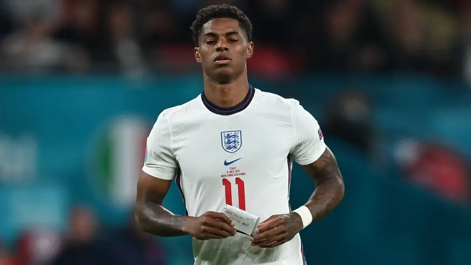 Inglaterra: Detienen a una persona por comentarios racistas en contra de Marcus Rashford