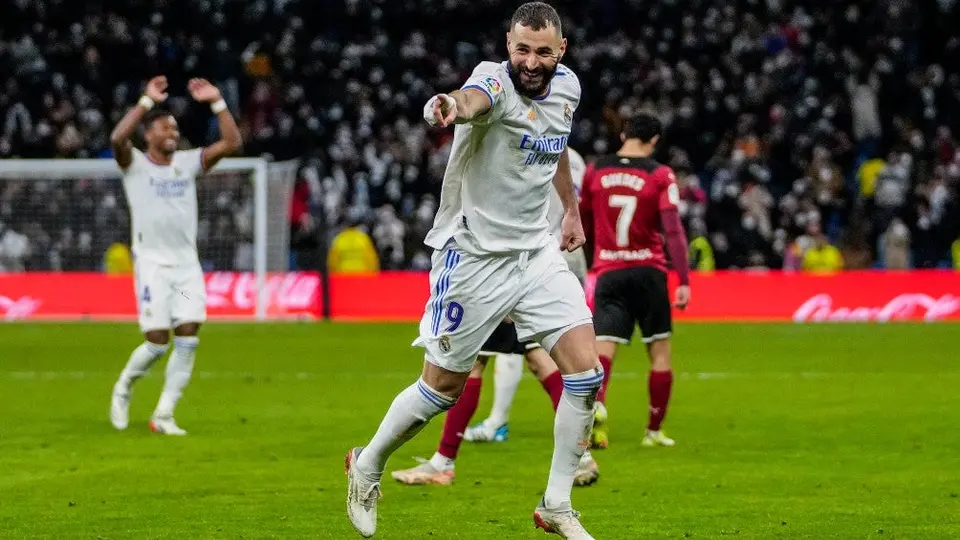 LaLiga: Real Madrid goleó al Valencia con doblete de Benzema y Vinicius