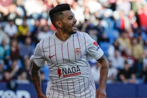 Tecatito Corona: Protagonista en el Equipo de la Semana 32 de FIFA 22