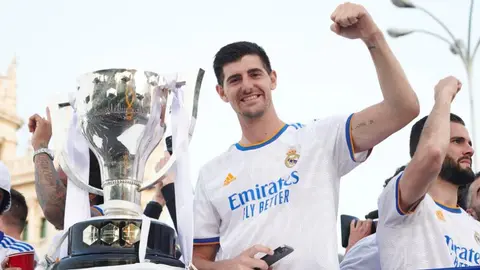 Real Madrid: Courtois mandó un 'mensaje' al Barça tras el título merengue