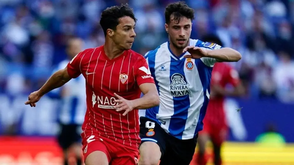 Tecatito Corona: Sevilla se aleja del liderato en LaLiga tras empatar ante Espanyol