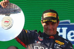 Checo Pérez tras podio en GP de Australia: 'Contento por el resultado, triste por el equipo'