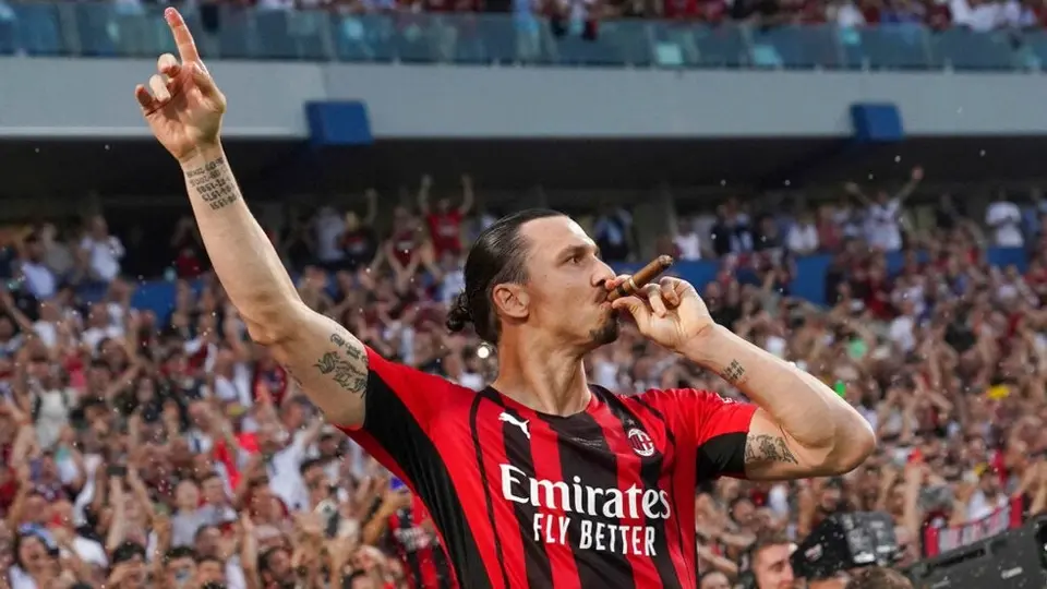 Zlatan Ibrahimovic: 'Celebren como campeones, que hoy toda Italia le pertenece al AC Milan'